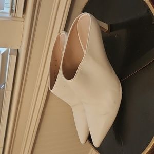 Stuart Weizman size 8 mule